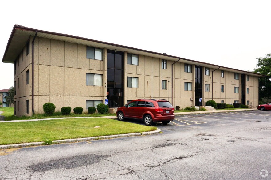 Crossroads Apartments 2610 Marigold Dr Sauk Village IL 60411