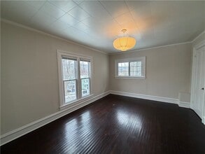 Building Photo - 166 E 3rd St