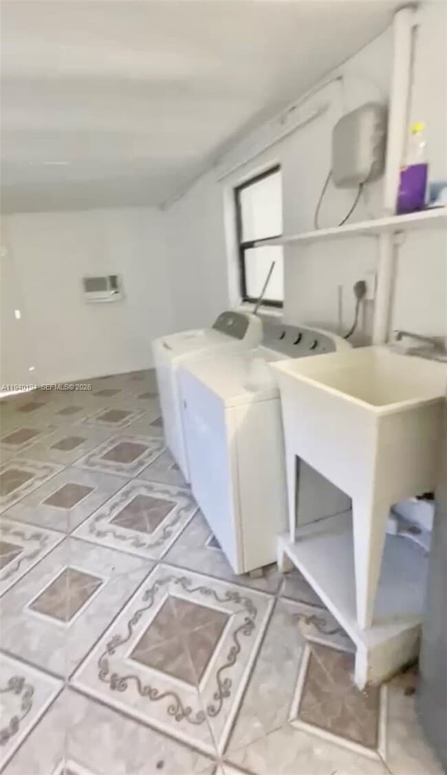 Building Photo - 1332 NE 177th St