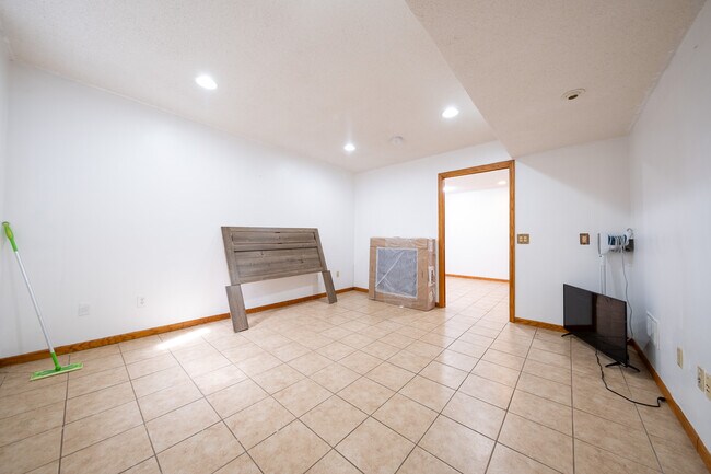 Building Photo - 13141 Gable Ln