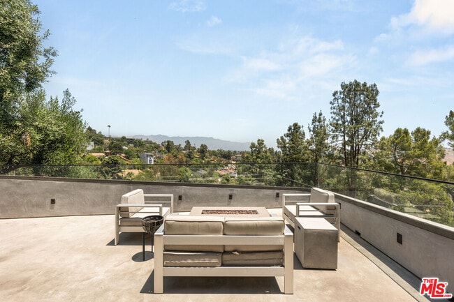 Building Photo - 485 Canyon Vista Dr