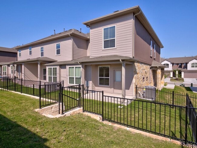 Building Photo - 421 Epiphany Ln