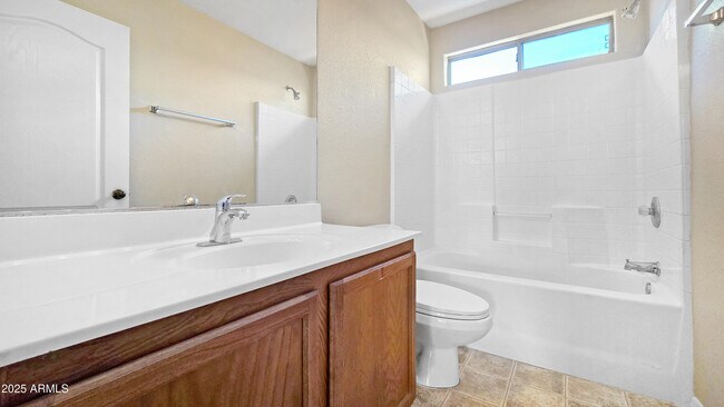 Building Photo - 5794 W Seldon Ln