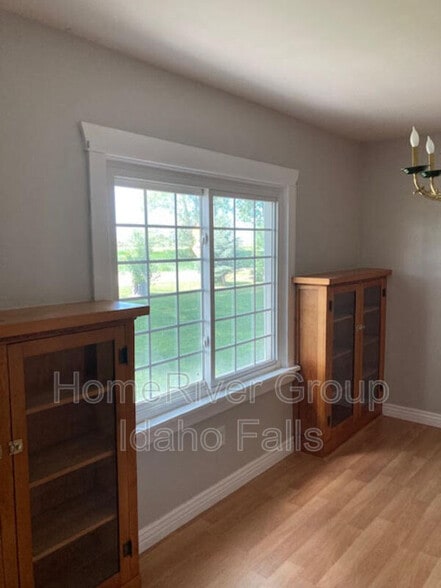 Building Photo - 510 N 15 W