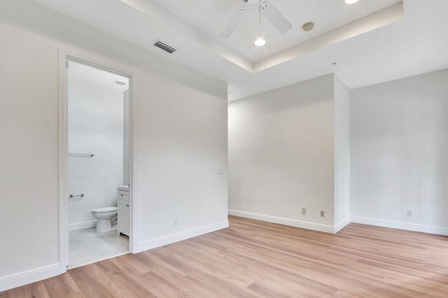 Building Photo - 4313 Parkside Dr