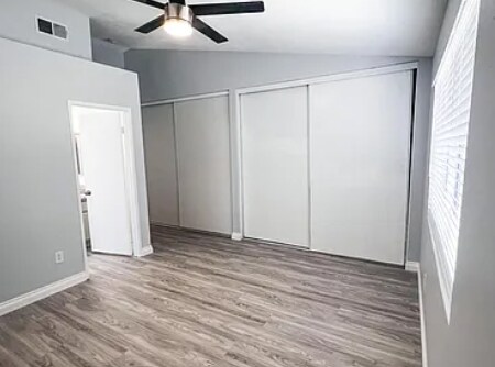 Building Photo - 37445 Sheffield Dr