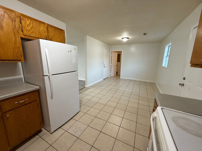 Building Photo - 3 Bedroom/1 Bathroom Home in Paragould AR ...