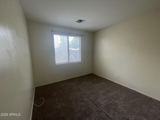 Building Photo - 291 S Forest Dr