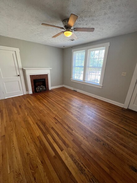 Living Room View 1 - 2704 Peabody Ave