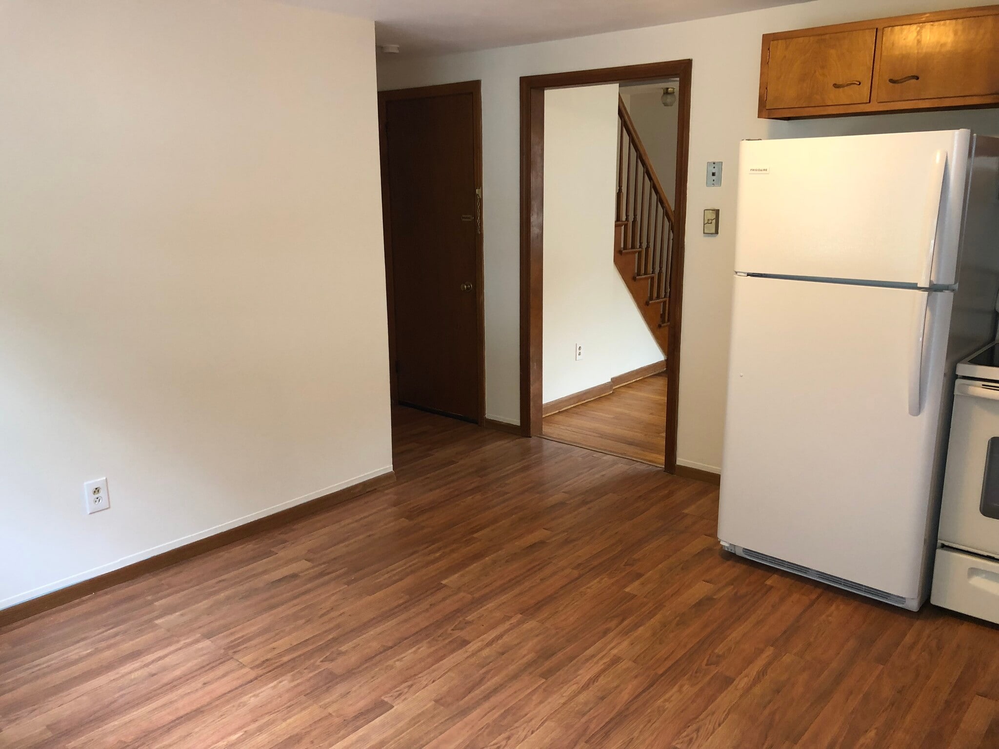 Hardwood Floors - 97 Shawn Dr