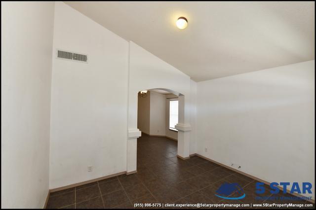 Building Photo - 4 bedroom in El Paso TX 79934