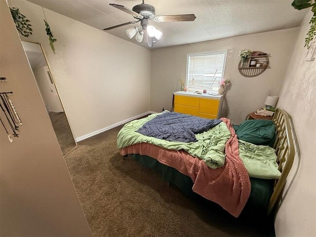 Building Photo - 20613 E County Rd 156