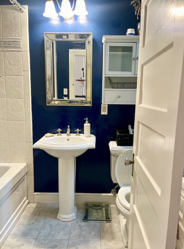 Building Photo - 758 Haight St