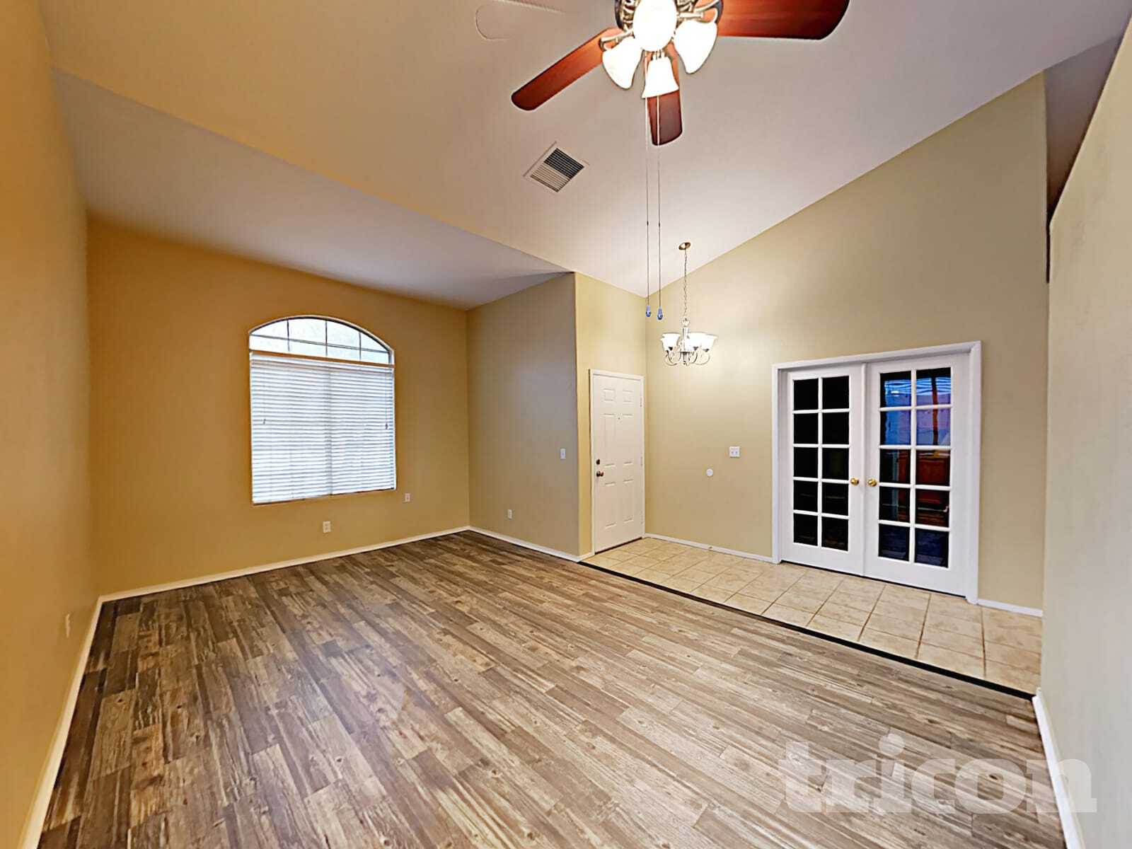 Building Photo - 610 Largo Azul Ave