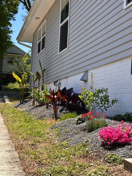 Building Photo - 620 Massey Ave