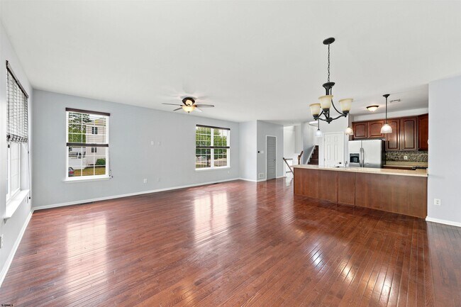 Building Photo - 64 Meadow Cir