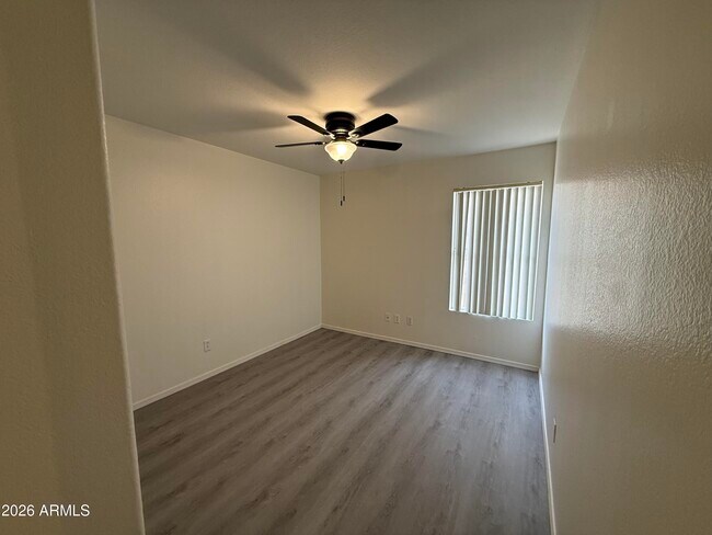 Building Photo - 1191 W Lark Dr