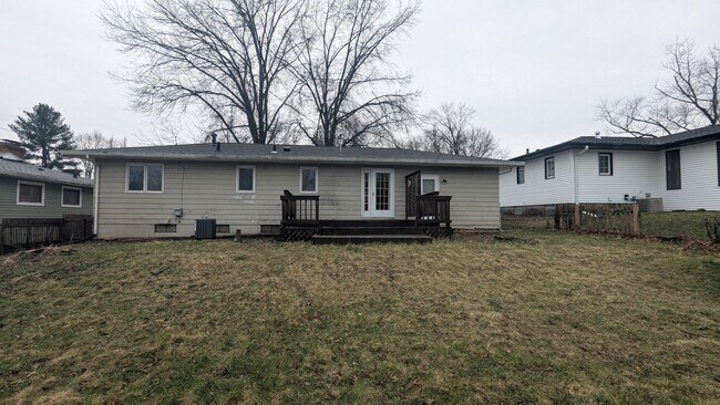 Building Photo - 3 bedroom, 1 bath home in Waterloo