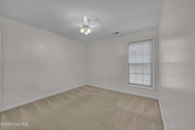 Building Photo - 5012 Hunters Trail