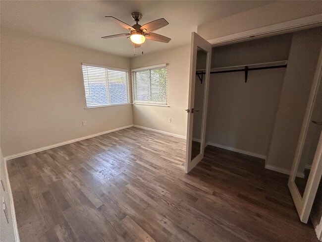 Building Photo - 8905 Tronewood Dr