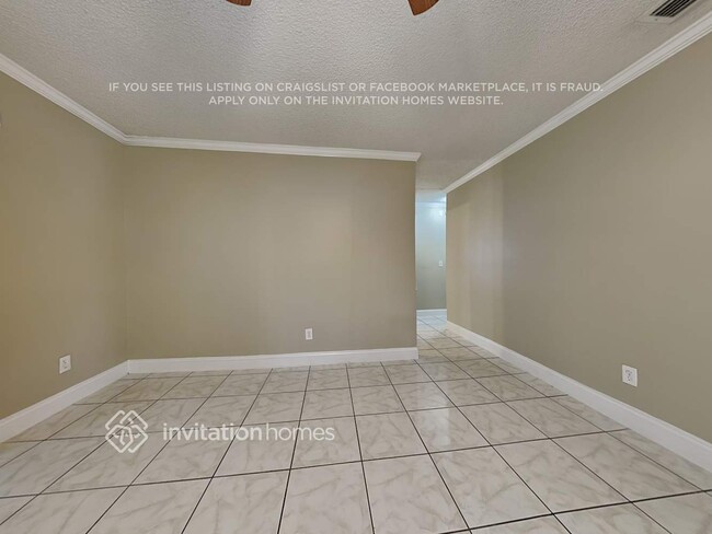 Building Photo - 4037 Eastridge Dr