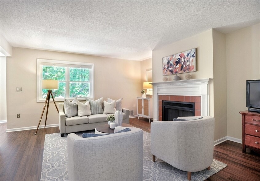 Building Photo - 3705 Tuckers Ln