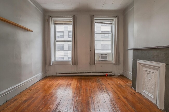 Building Photo - 320 Jefferson St