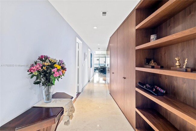 Building Photo - 3737 Collins Ave
