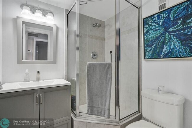 Building Photo - 4280 Galt Ocean Dr