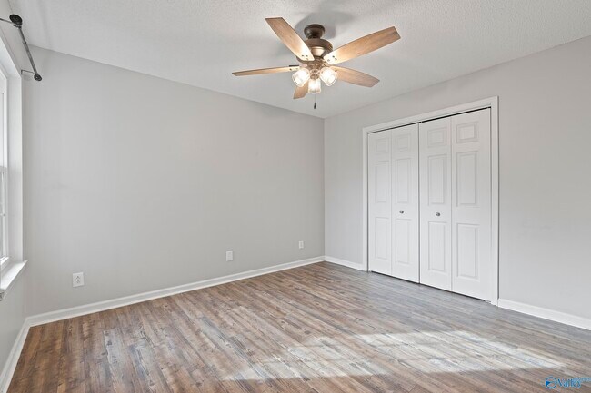 Building Photo - 222 Waters Edge Ln