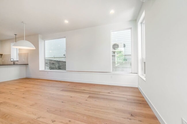 Building Photo - Brand New Construction! 2 Bedroom 2.5 Bath...