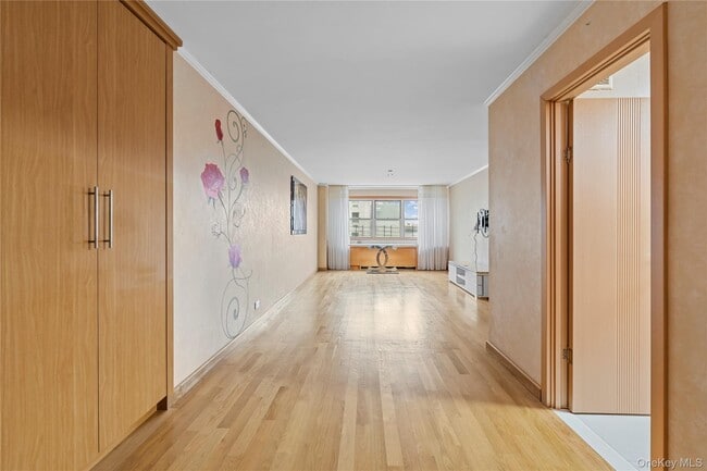 Building Photo - 102-10 66th Rd