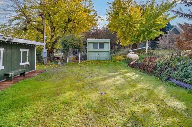 Building Photo - Cozy 1 Bedroom ADU With Stunning Pasture & Pond Views in Rescue!