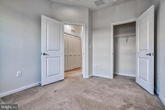 Building Photo - 3015 Hockley Mill Dr