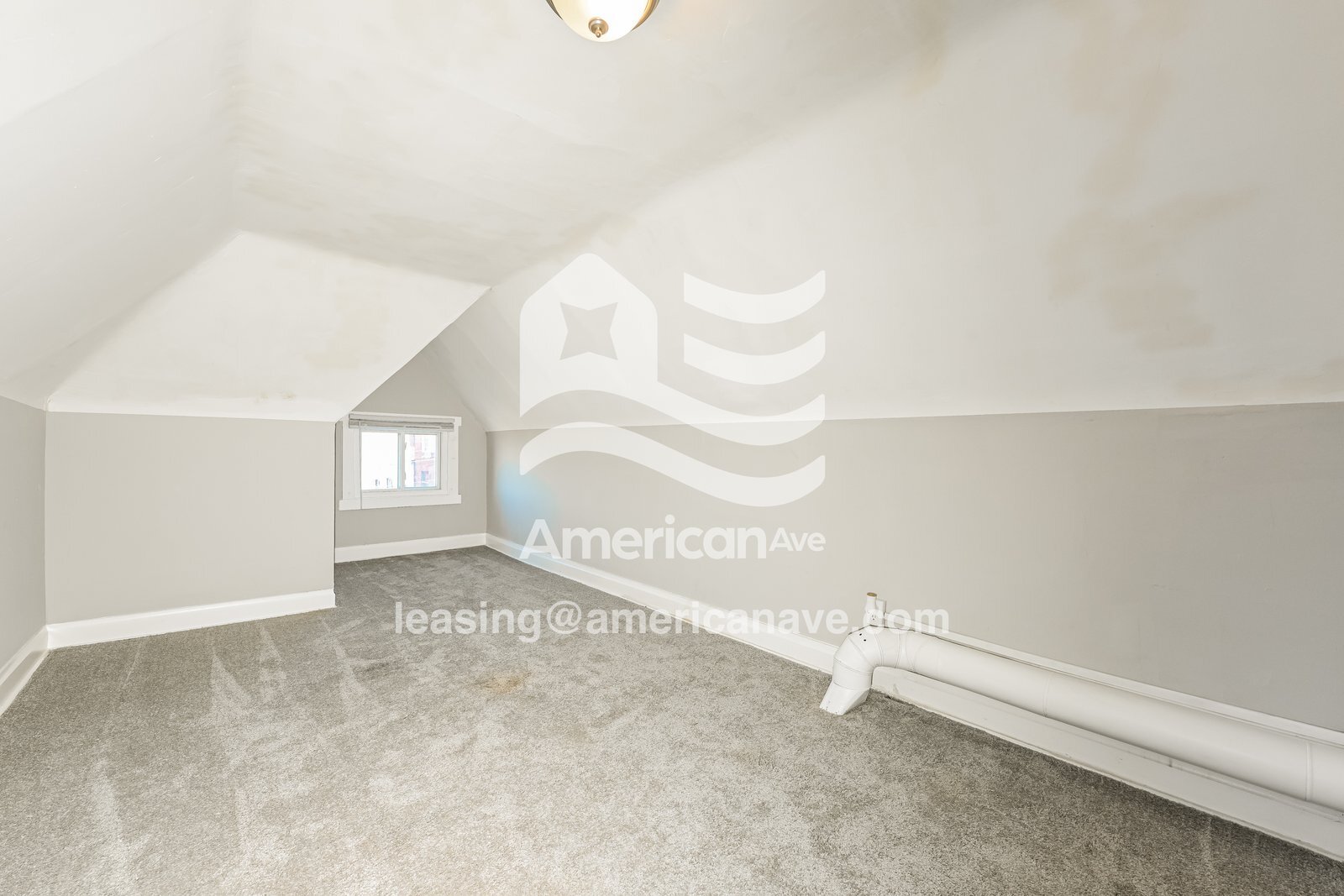 Building Photo - 13 Maytide St