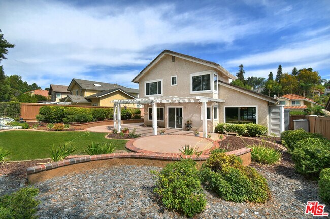 Building Photo - 2649 Rikkard Dr