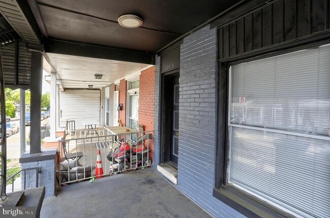 Building Photo - 2506 Lauretta Ave