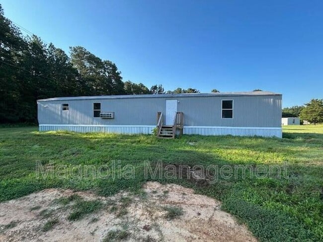 Primary Photo - 538 Airport Rd