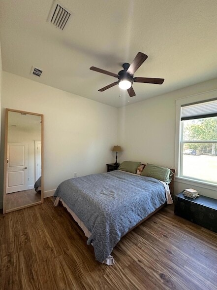 Building Photo - 4819 Whitewood Rd