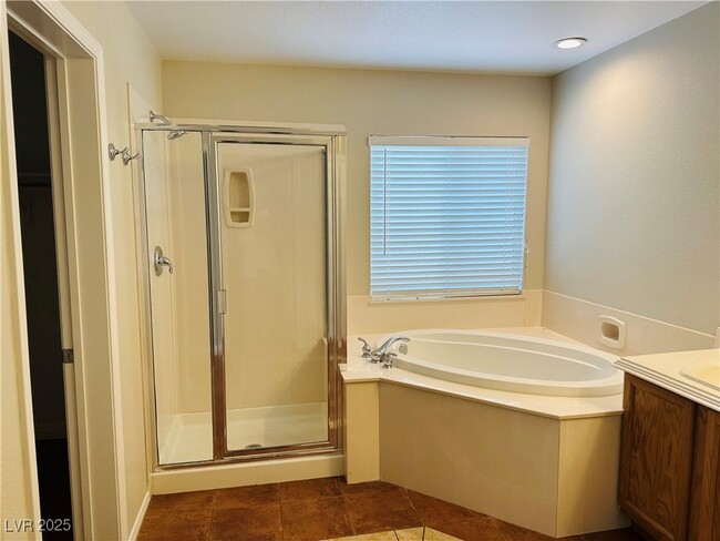 Building Photo - 7441 Poppy Hills Ct