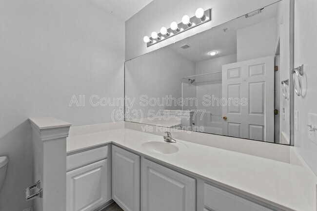 Building Photo - 119 Fountain Pointe Ln