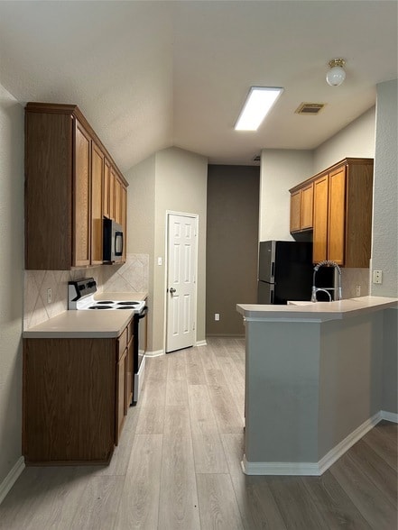 Building Photo - 12338 Browning Dr