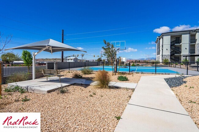 Building Photo - Modern and Freshly Built 2 Bedroom Condo!