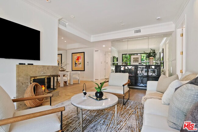Building Photo - 2102 Century Park Ln