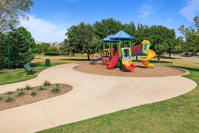 Building Photo - 1713 Lake Way Dr