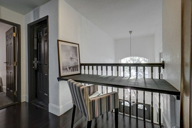 Building Photo - 1145 Troon Cir