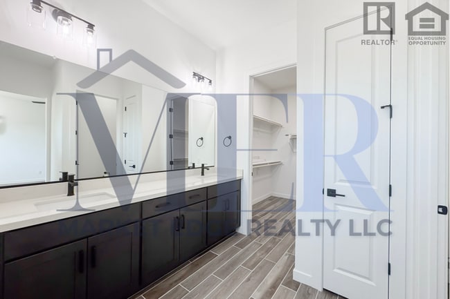 Building Photo - 3Bed/2.5Bath Home in Rio Verde! $2495 MOVE...