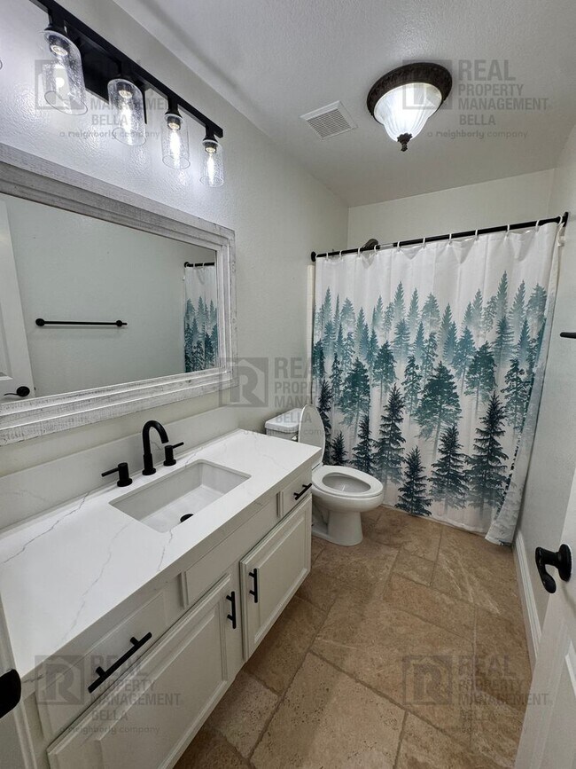 Building Photo - Spacious Murrieta Home with Pool, Spa, Firepit & Backyard Entertaining