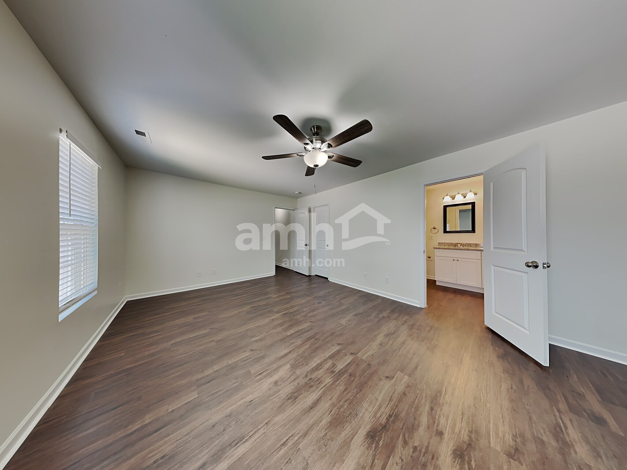 Building Photo - 132 Drewsbury Dr