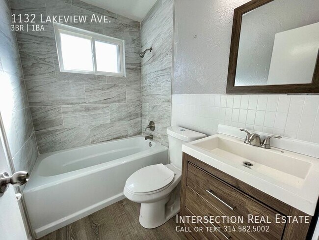 Building Photo - 1132 Lakeview Ave